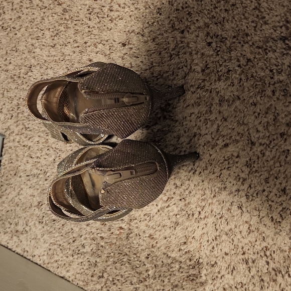 Heels - Picture 3 of 6